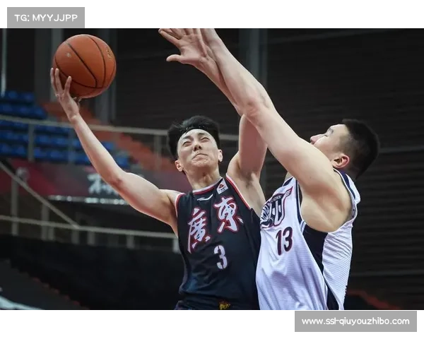 赵睿李炎哲率广东男篮核心阵容出征全运会六场热身赛全力备战 赵睿李炎哲率广东男篮核心阵容出征全运会六场热身赛全力备战