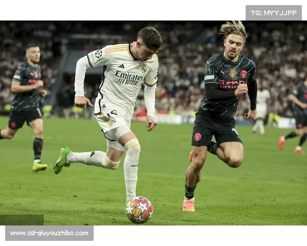 皇马伤病潮迫使阿韦罗亚变阵，残阵依赖快速反击对抗曼城传控