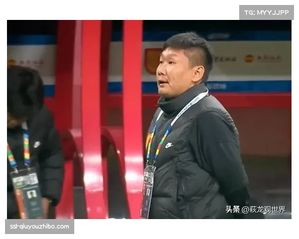 刘建业铜梁龙立足防守压缩空间 李镇全锁死米特里策成关键